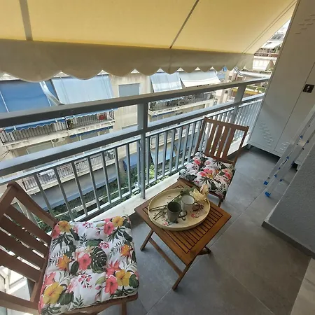 Maddie's Apartamento Atenas