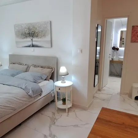 Maddie's Apartamento Atenas
