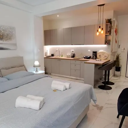 Maddie's Apartamento Atenas